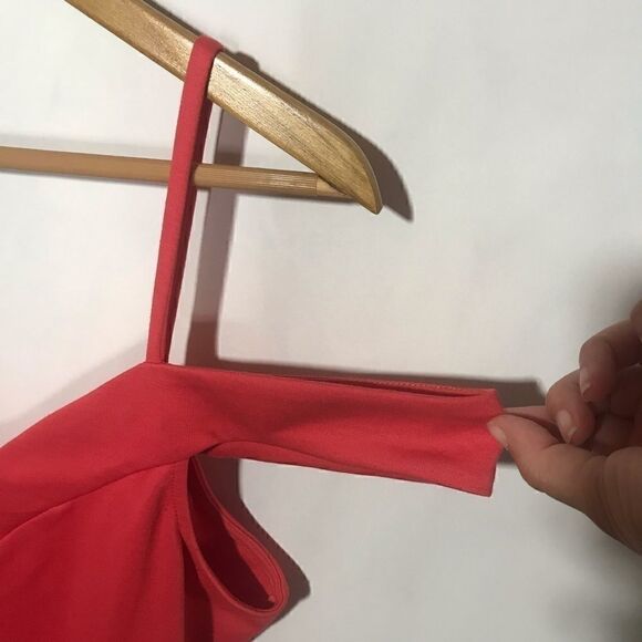 Nasty Gal pink cold shoulder mini dress - Picture 7 of 8